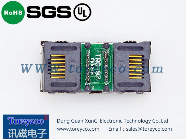 　　RJ45連接器